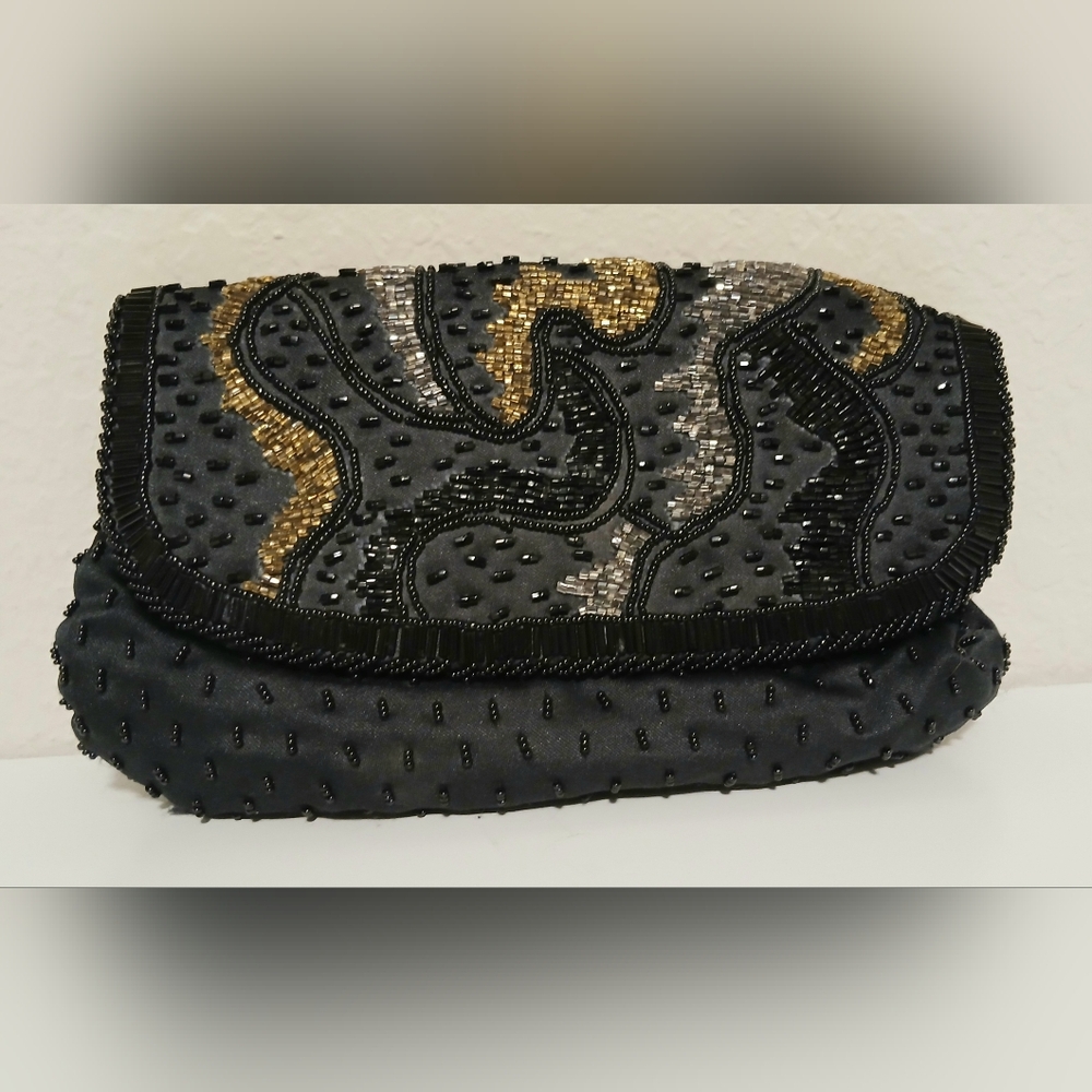 La Regale Ltd. Vintage Black Beaded Clutch‎